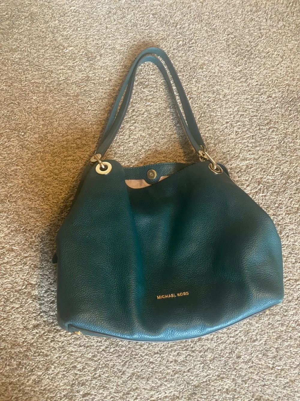 Michael Kors Raven Large Leather Shoulder Bag - Picture 1 of 7